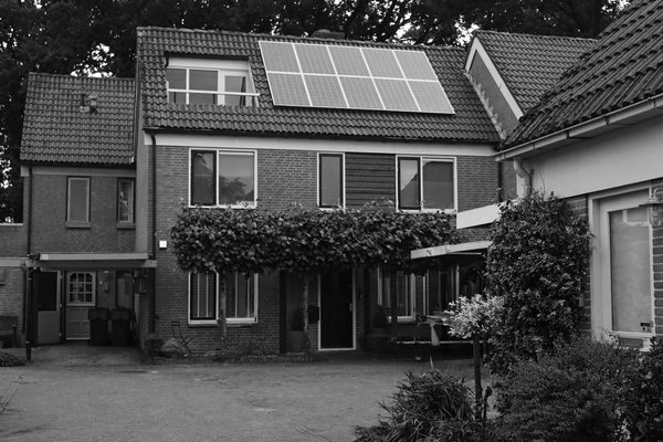 Les avantages et les inconvénients de l'utilisation de panneaux photovoltaïques à la maison